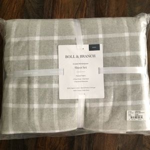 Boll & Branch Flannel Sheets - Queen